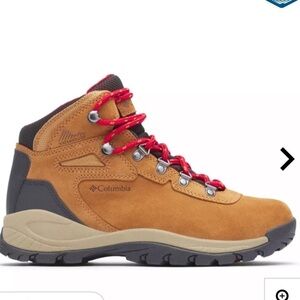 COLUMBIA Women’s Newton Ridge™ Plus Waterproof Amped Hiking Boot - 7 Wide